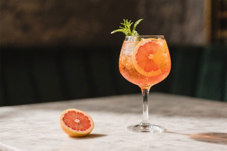 5-Min Classic Aperol Spritz (Perfected) – Bright, Bubbly, and Foolproof